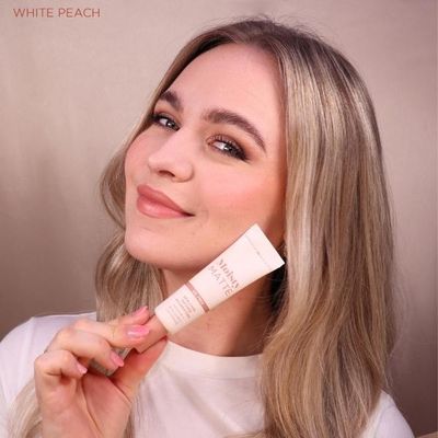 Moisty Matte Foundation White Peach